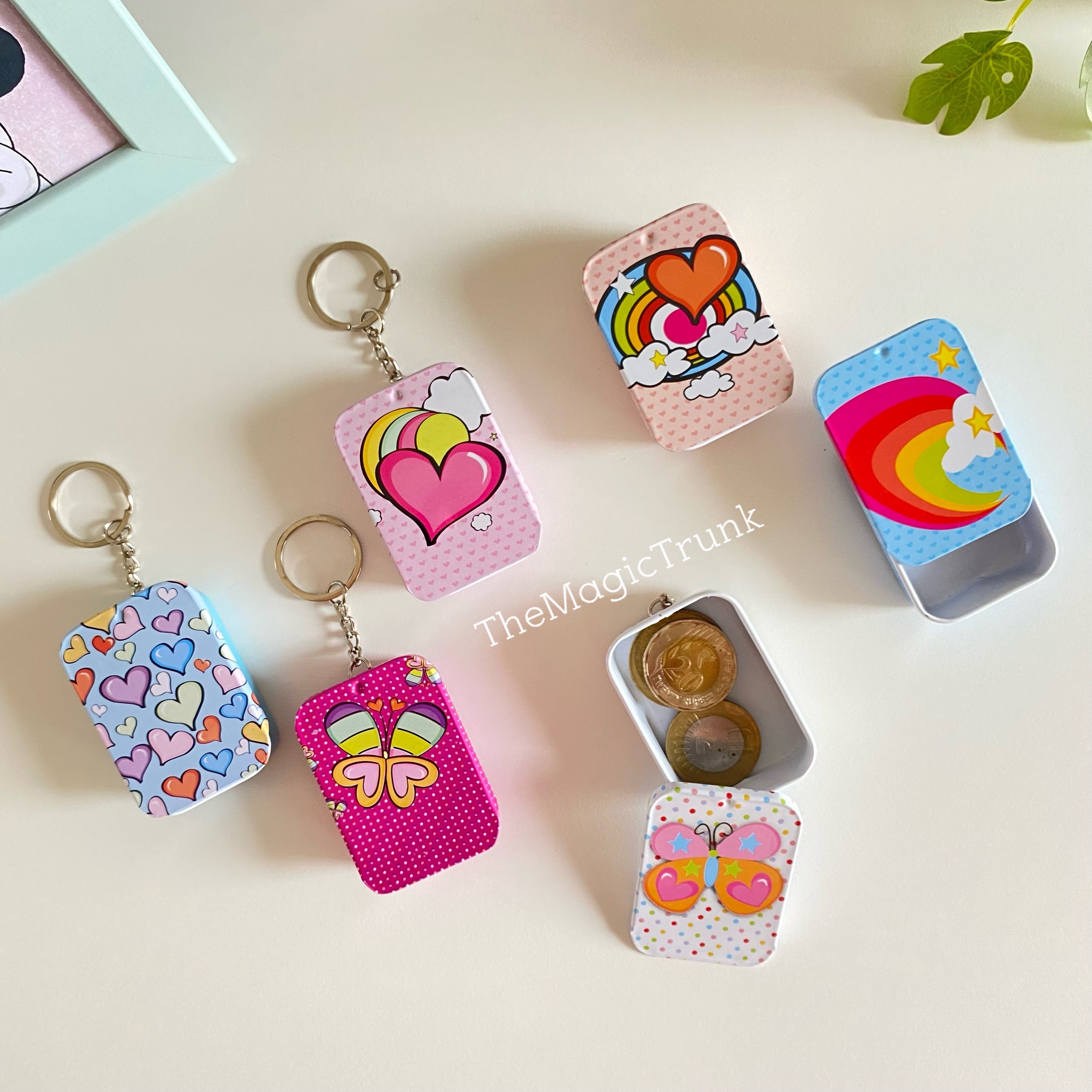 Cute Tin Keychain Box ( 1pc )