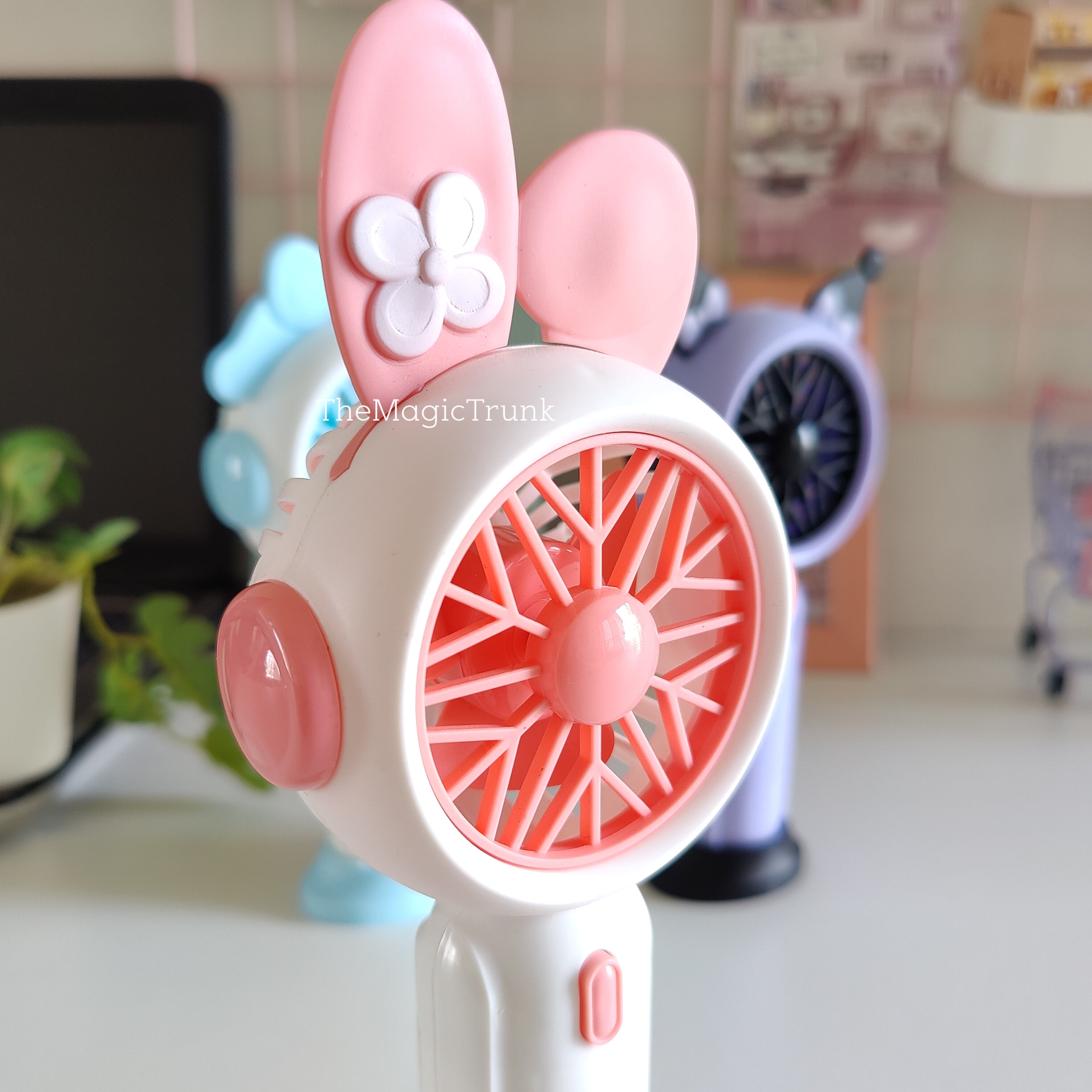 Sanrio Three Speed Fan Rechargeable ( 1pc )