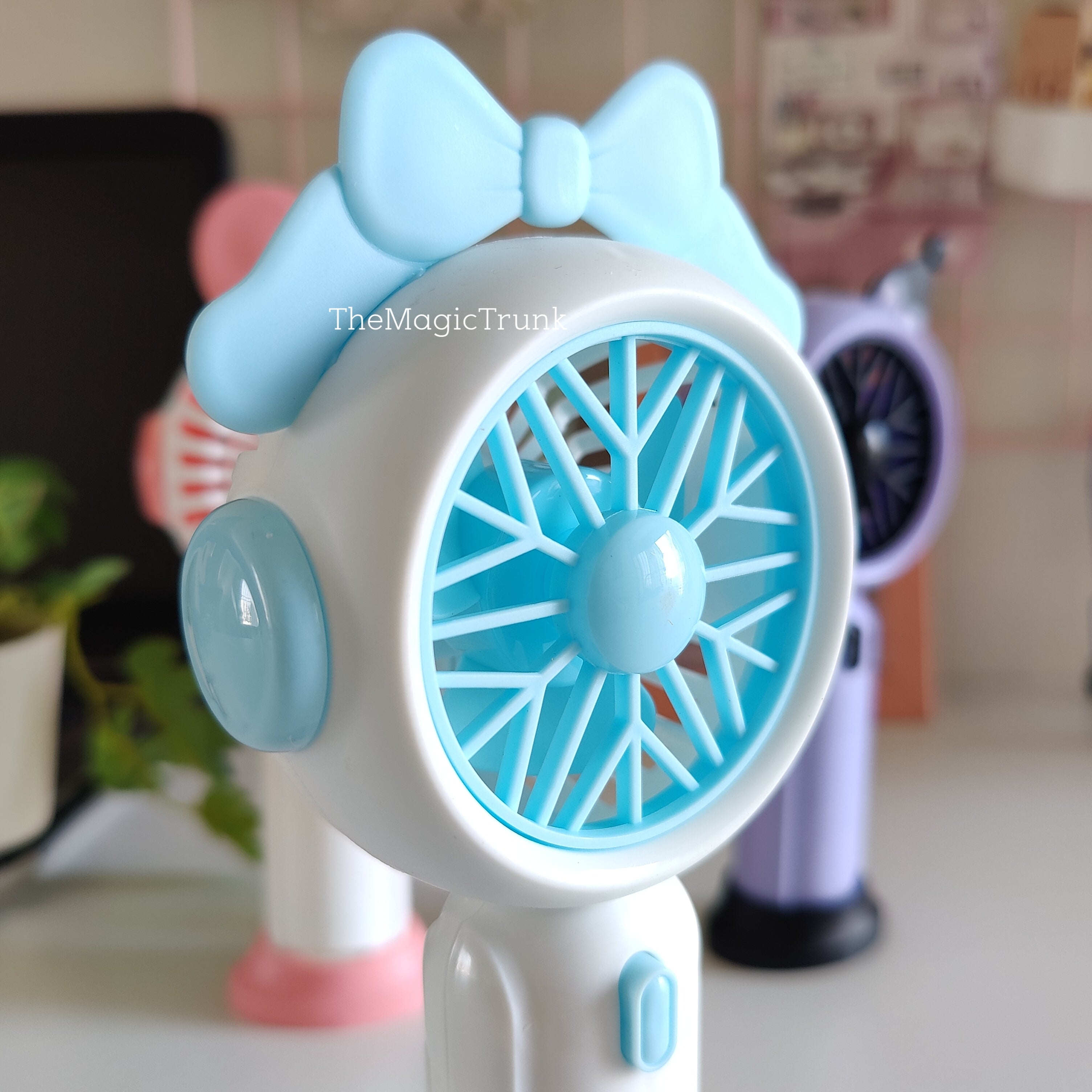 Sanrio Three Speed Fan Rechargeable ( 1pc )